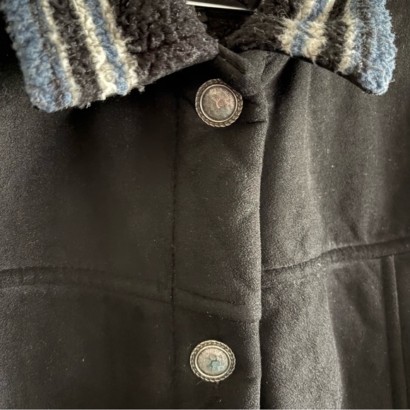 County Clothing Co Black Faux Suede Jacket Blue Stripe Sherpa Lining XL - Picture 2 of 6
